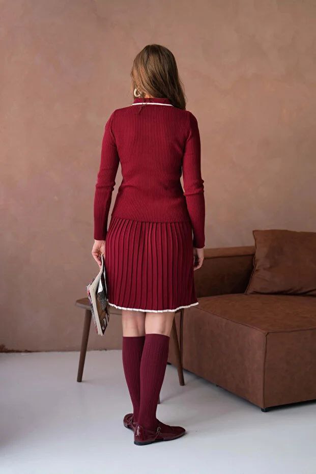 فستان نسائي بكسرات – أناقة عصرية بلمسة راقية