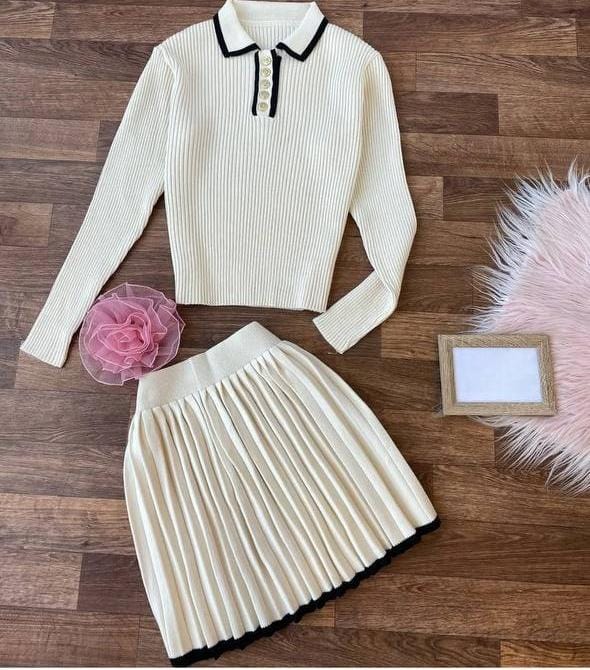 فستان نسائي بكسرات – أناقة عصرية بلمسة راقية