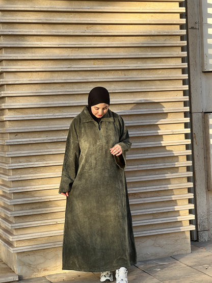 فستان بيرلا الشتوي: دفء فخم بألوان أنيقة لكل الإطلالات