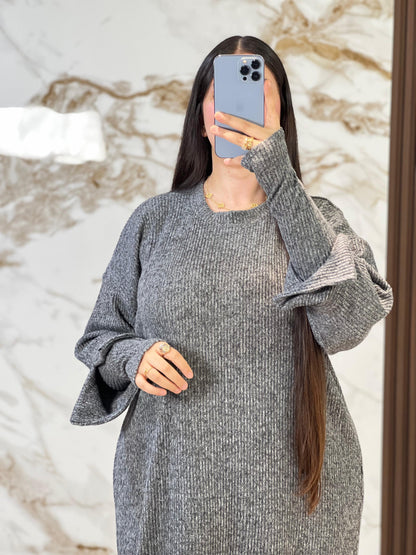 فستان شتوي صوفي لكل مغربية تحب الدفء والأناقة في أمسيات الشتاء