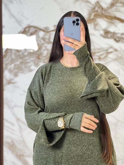 فستان شتوي صوفي لكل مغربية تحب الدفء والأناقة في أمسيات الشتاء