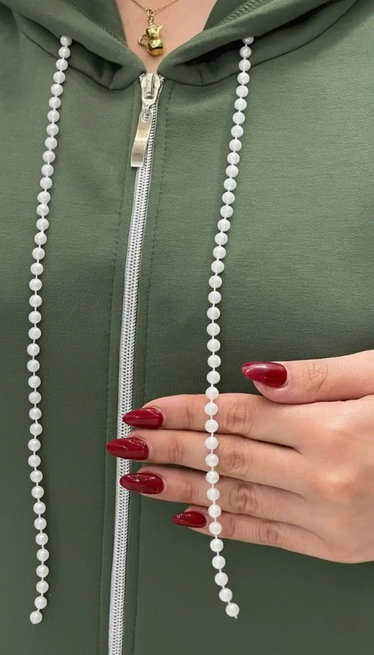 طقم هودي مونطوني سكوبا بلمسة لؤلؤ أنيقة للمحجبات وغير المحجبات