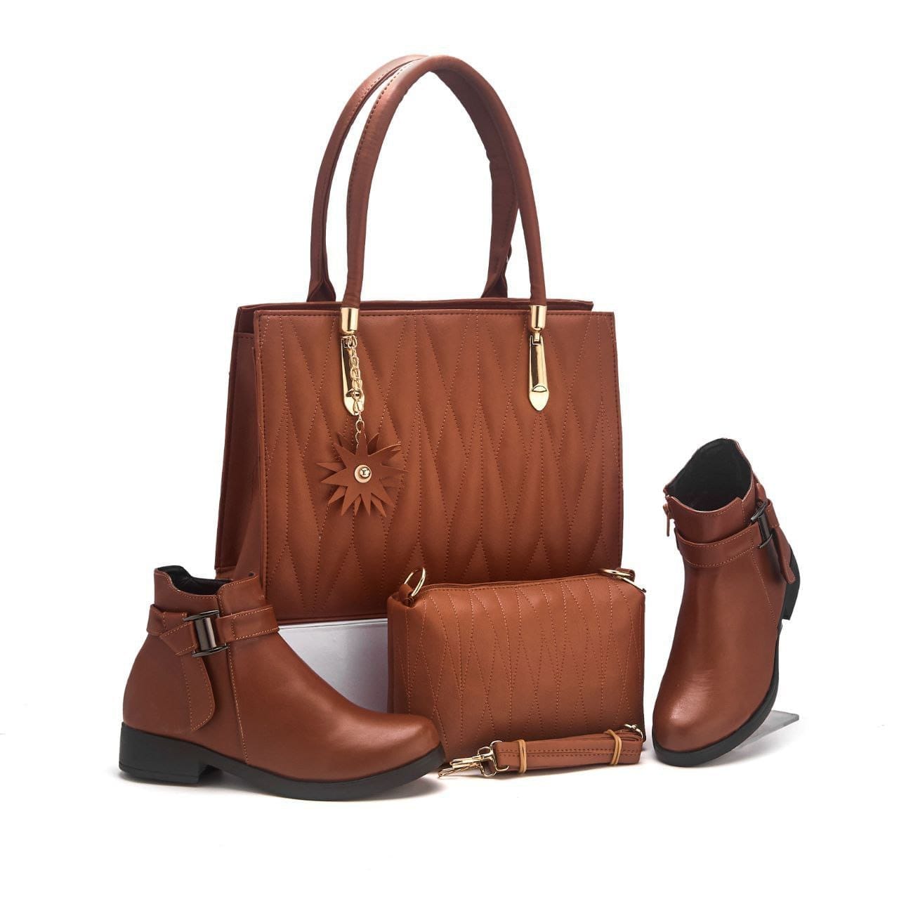 طقم حقيبة وبوت شتوي أنيق متناسق لإطلالة كاملة