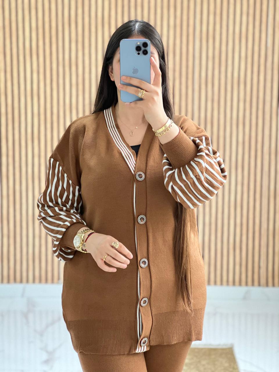 طقم&nbsp; تركي من قطعتين بأكمام مخططة – أناقة مريحة لكل الفصول