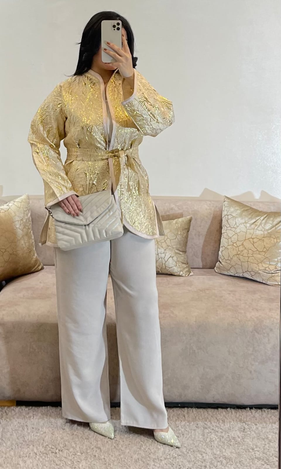 👗 كيمونو أنيق مع سروال وحزام – لوك مميز لعيد الفطر