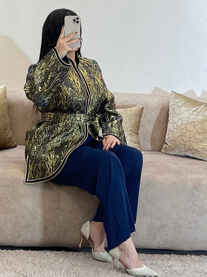 👗 كيمونو أنيق مع سروال وحزام – لوك مميز لعيد الفطر