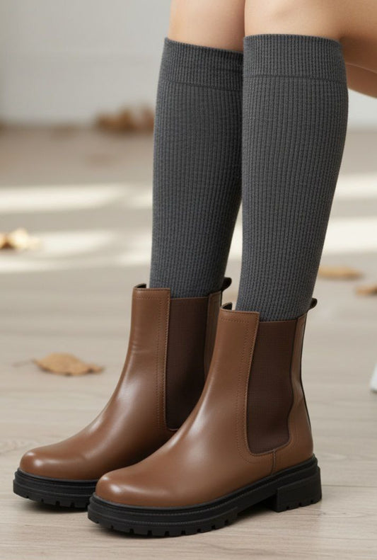 بوت تشيلسي شتوي بسول عريض: أناقة وراحة طوال اليوم