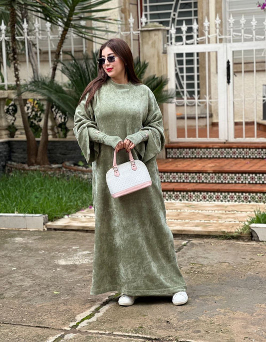 كسوة قطيفة شتوية راقية بليكات عصرية