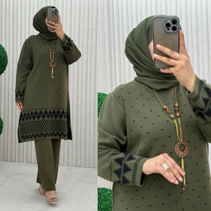 طقم محجبات دافئ بنقشة هندسية فخمة – إطلالة شتوية جاهزة