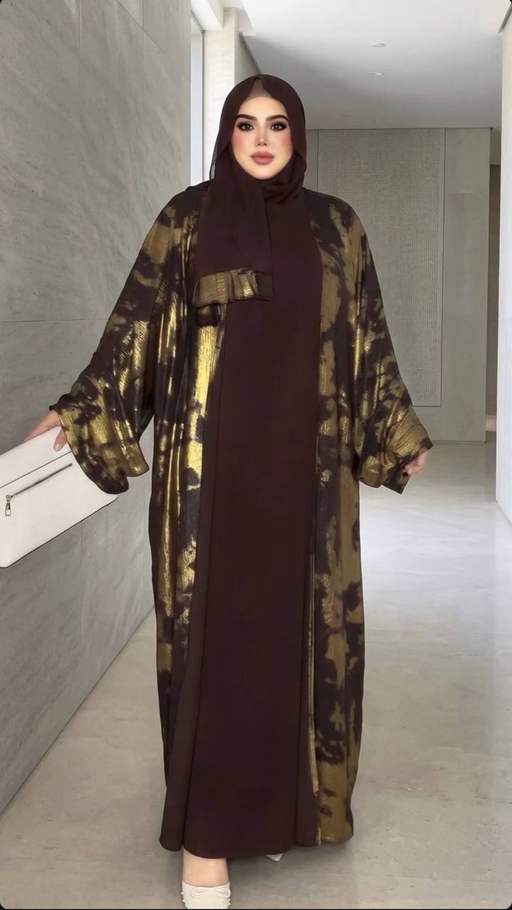 عباية طوب حرير 3 قطع بتفاصيل ذهبية – فخامة العيد والمناسب