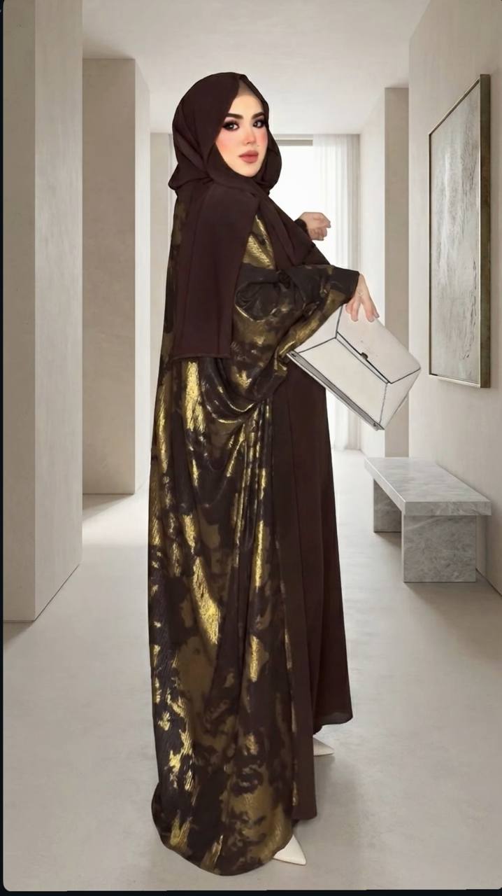 عباية طوب حرير 3 قطع بتفاصيل ذهبية – فخامة العيد والمناسب